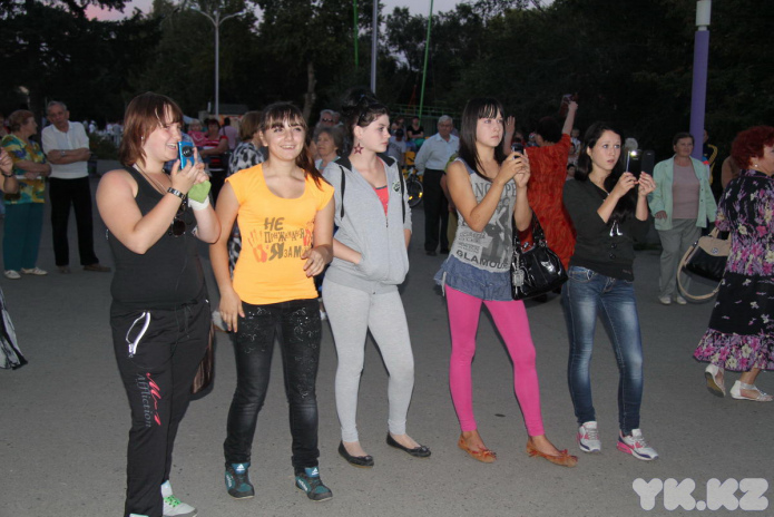 Нарушая законы